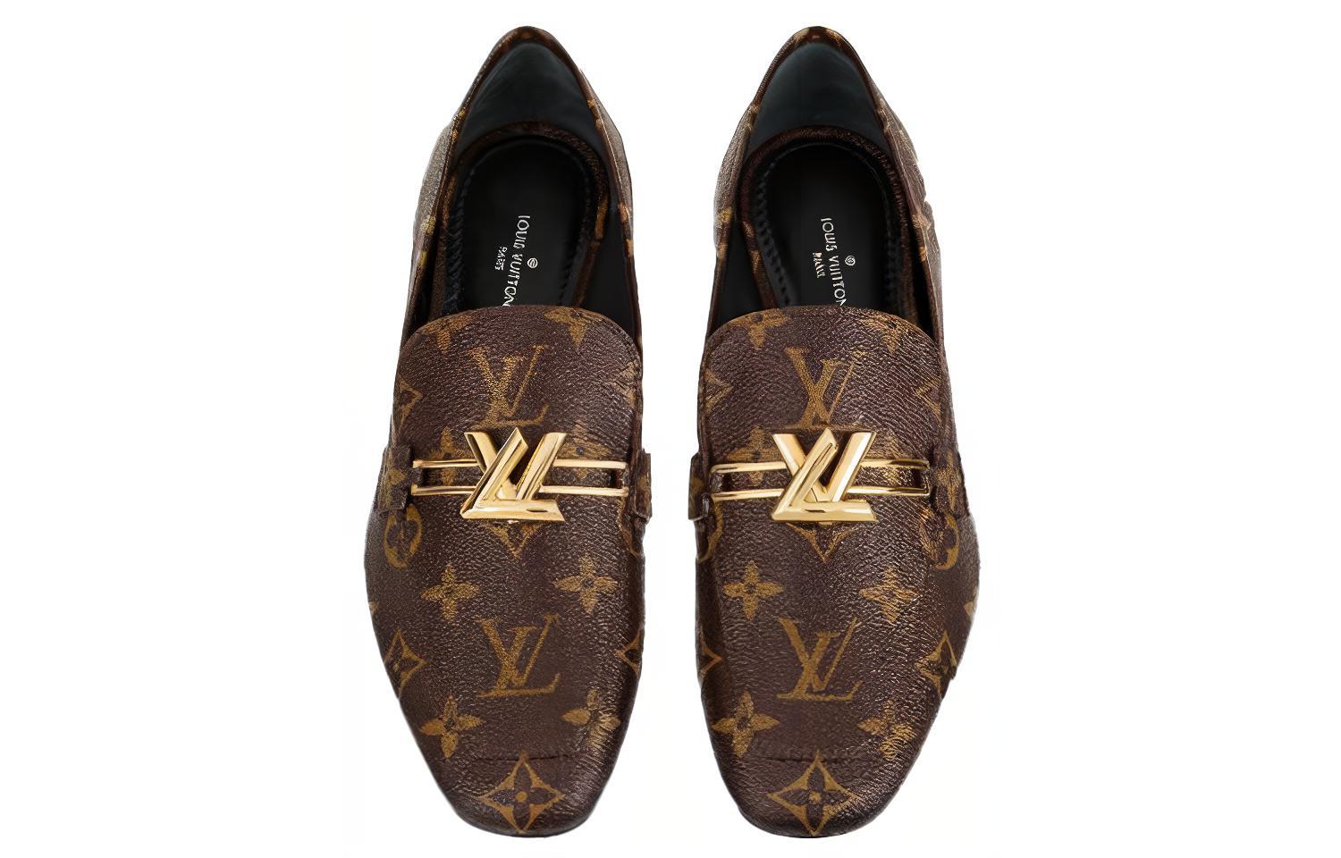 Lookbook (W) Louis Vuitton Upper Case ''Pelle Marrone'' 1A4EW3
