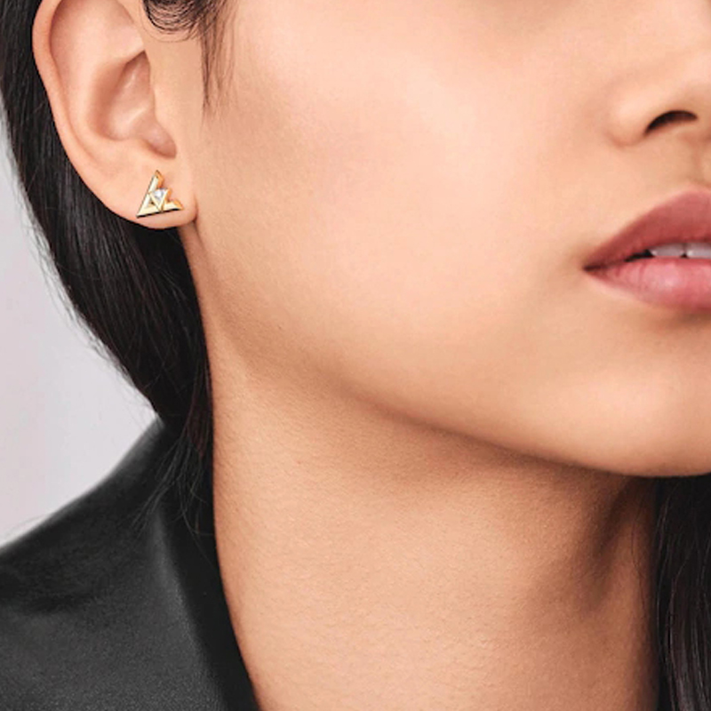 (Women) LOUIS VUITTON Volt Series Elegant 18K Gold Earrings for Women Q96969 圖 5