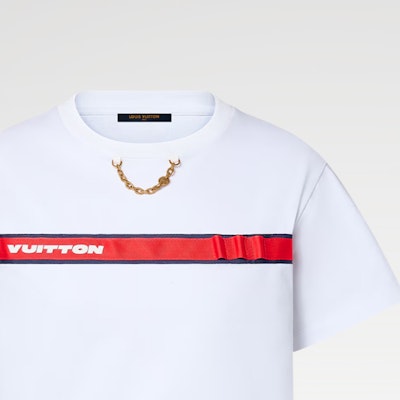 (W) LOUIS VUITTON x America''s Cup FW24 Baju Crewneck Putih dengan Logo Print 1AFYPW Purchase (W) LOUIS VUITTON x America''s Cup FW24 Baju Crewneck Putih dengan Logo Print 1AFYPW