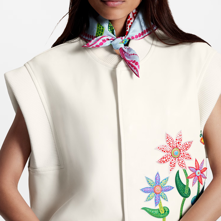 (Women) Louis Vuitton Yayoi Kusama Flowers Silk Scarf Blue Womens. M78315 圖 5