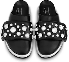 Lookbook (W) Louis Vuitton Yayoi Kusama x Pillow Kulit Slip-On Hitam 'Sandal Fashion' 1AB9KM