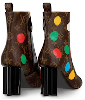Shop 草間彌生/Yayoi Kusama x LOUIS VUITTON Silhouette 帆布 標飾 時尚 短靴 8cm 女款 棕色
