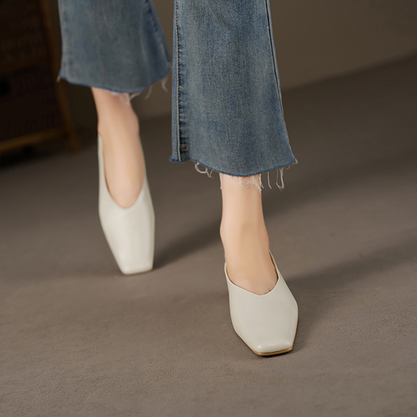 (W) Luiza Barcelos 'Beige Simple Square Toe Flats' 圖 5