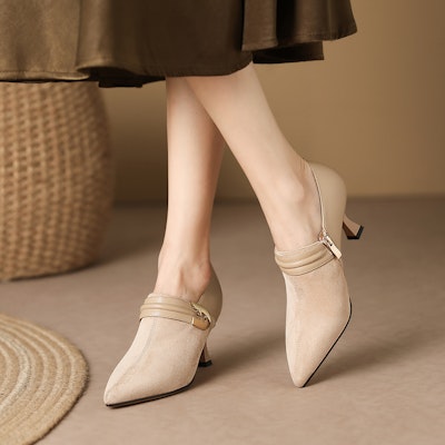 Luiza Barcelos 頭層牛皮 扣飾尖頭 細跟 高跟鞋 6.5cm 女款 1