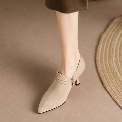 Luiza Barcelos 頭層牛皮 扣飾尖頭 細跟 高跟鞋 6.5cm 女款 2