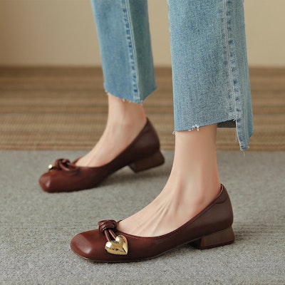 (Women) Luiza Barcelos 'Burgundy Metal Square-Toe Block Heel with Bow' X901118 Details for (Women) Luiza Barcelos 'Burgundy Metal Square-Toe Block Heel with Bow' X901118