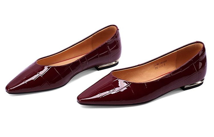 Purchase (W) Luiza Barcelos 尖头漆皮平底鞋 X900863