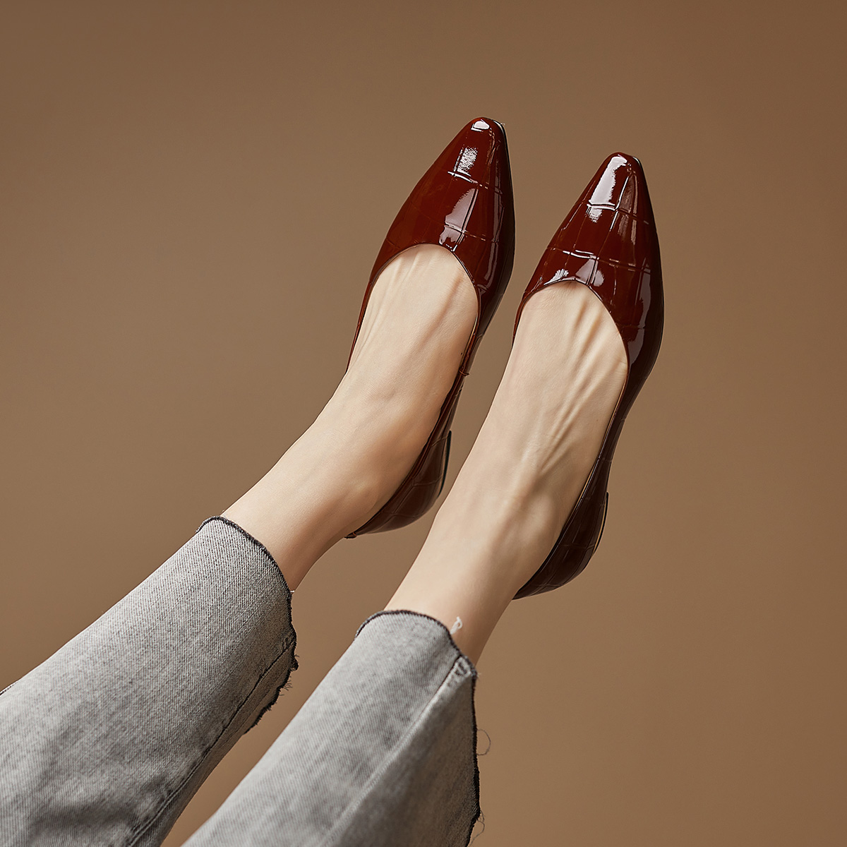 Details for (W) Luiza Barcelos 尖头漆皮平底鞋 X900863