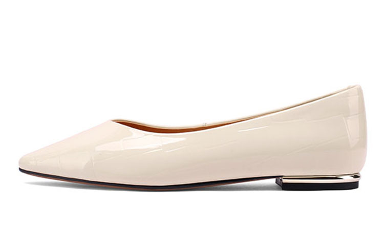 Sizing (W) Luiza Barcelos 尖头漆皮平底鞋 X900863