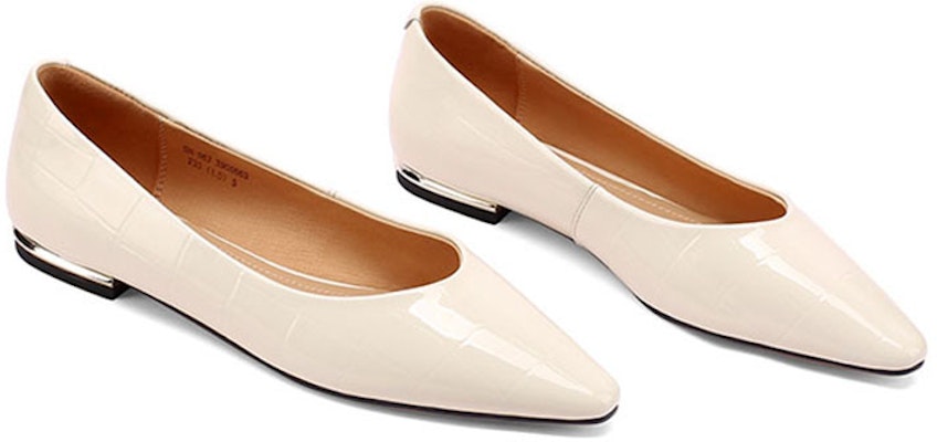 (W) Luiza Barcelos Sepatu Flat Kulit Mengkilap Berujung Lancip X900863 2