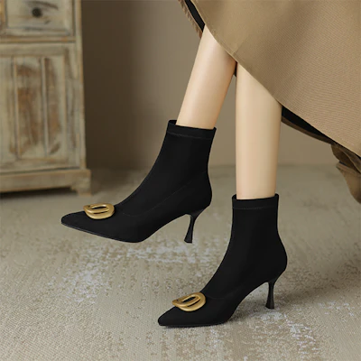 (W) Luiza Barcelos 黑色短靴 X902042 Shop (W) Luiza Barcelos 黑色短靴 X902042