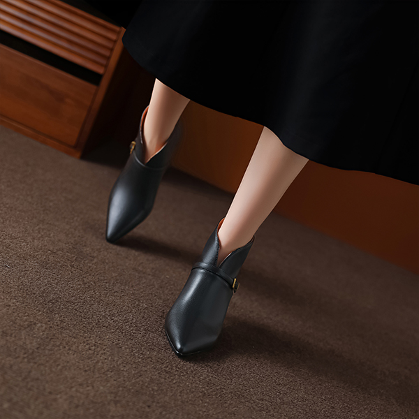 Details for (W) Luiza Barcelos 黑色拉链短靴 X902013