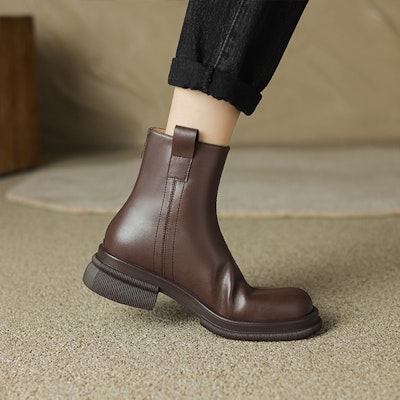 (W) Luiza Barcelos 棕色复古粗跟踝靴 X902040 Lookbook (W) Luiza Barcelos 棕色复古粗跟踝靴 X902040