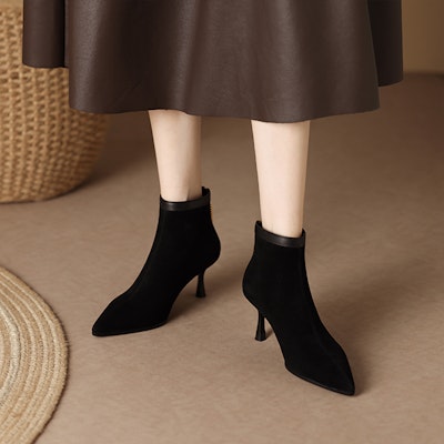 (W) Luiza Barcelos But Ankle 'Suede Hitam' X902058 4