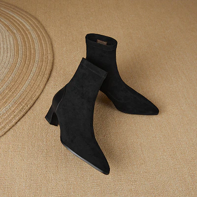 (W) Luiza Barcelos Sepatu Boot Tumit Pendek 'Hitam' X902033 Sizing (W) Luiza Barcelos Sepatu Boot Tumit Pendek 'Hitam' X902033