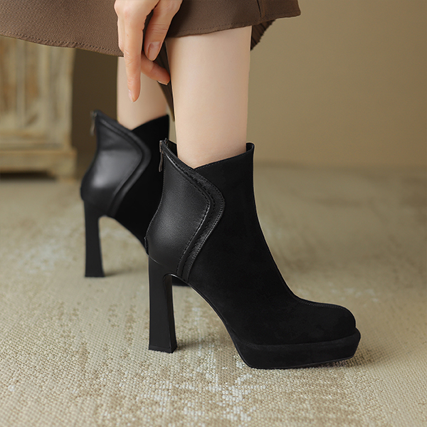 Shop (W) Botines de Cuero Negro Luiza Barcelos X902010