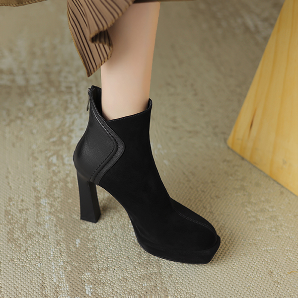 Sizing (W) Botines de Cuero Negro Luiza Barcelos X902010