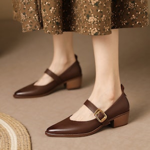 (W) (女性用) ルイザバルセロス アンクルストラップ バックル ブロックヒール 'レザーポインテッドトゥ' X900837 X900837 Details for (W) (女性用) ルイザバルセロス アンクルストラップ バックル ブロックヒール 'レザーポインテッドトゥ' X900837 X900837