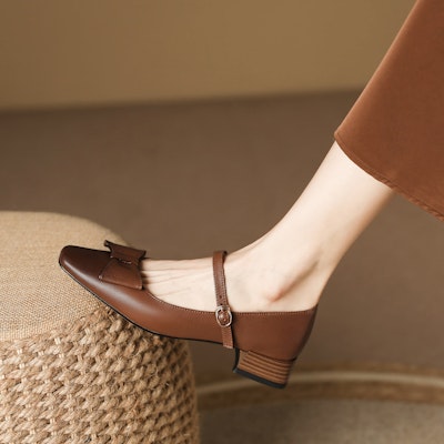 (W) Sandal Tumit Blok Kulit Coklat Luiza Barcelos X900843 Details for (W) Sandal Tumit Blok Kulit Coklat Luiza Barcelos X900843