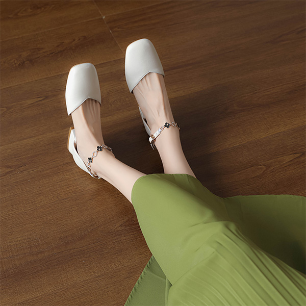 Purchase (W) Luiza Barcelos 米色休闲搭扣乐福鞋 X901796