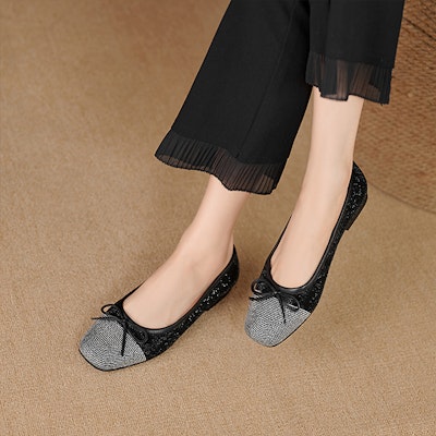 (W) Luiza Barcelos Kasut Flat Kasual 'Black Rhinestone Bow' X901937 Details for (W) Luiza Barcelos Kasut Flat Kasual 'Black Rhinestone Bow' X901937