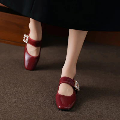 (Women) Luiza Barcelos Casual Flat 'Burgundy Crystal Patent Leather' X901957 Lookbook (Women) Luiza Barcelos Casual Flat 'Burgundy Crystal Patent Leather' X901957