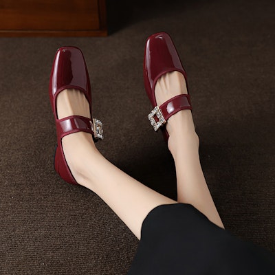 (W) Luiza Barcelos Flat Kasual 'Kulit Paten Kristal Burgundy' X901957 Details for (W) Luiza Barcelos Flat Kasual 'Kulit Paten Kristal Burgundy' X901957