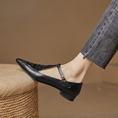 (W) Luiza Barcelos 黑色编织休闲乐福鞋 X901318 Lookbook (W) Luiza Barcelos 黑色编织休闲乐福鞋 X901318