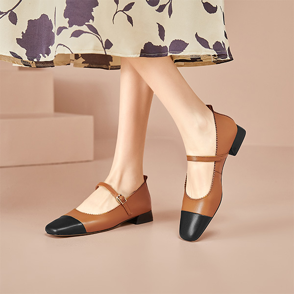 Purchase (W) "Luiza Barcelos Zapatos Casuales 'Marrón Negro'" XWP1SK0200