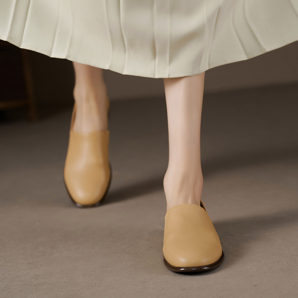 Lookbook (Women) Luiza Barcelos Casual Low-Top 'Apricot' X901905