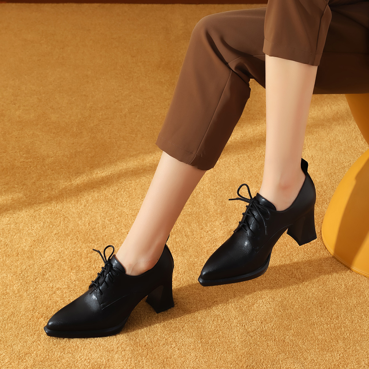 (W) Luiza Barcelos Chunky Heel Boots 'Black CMFTable Versatile British Style' 圖 3