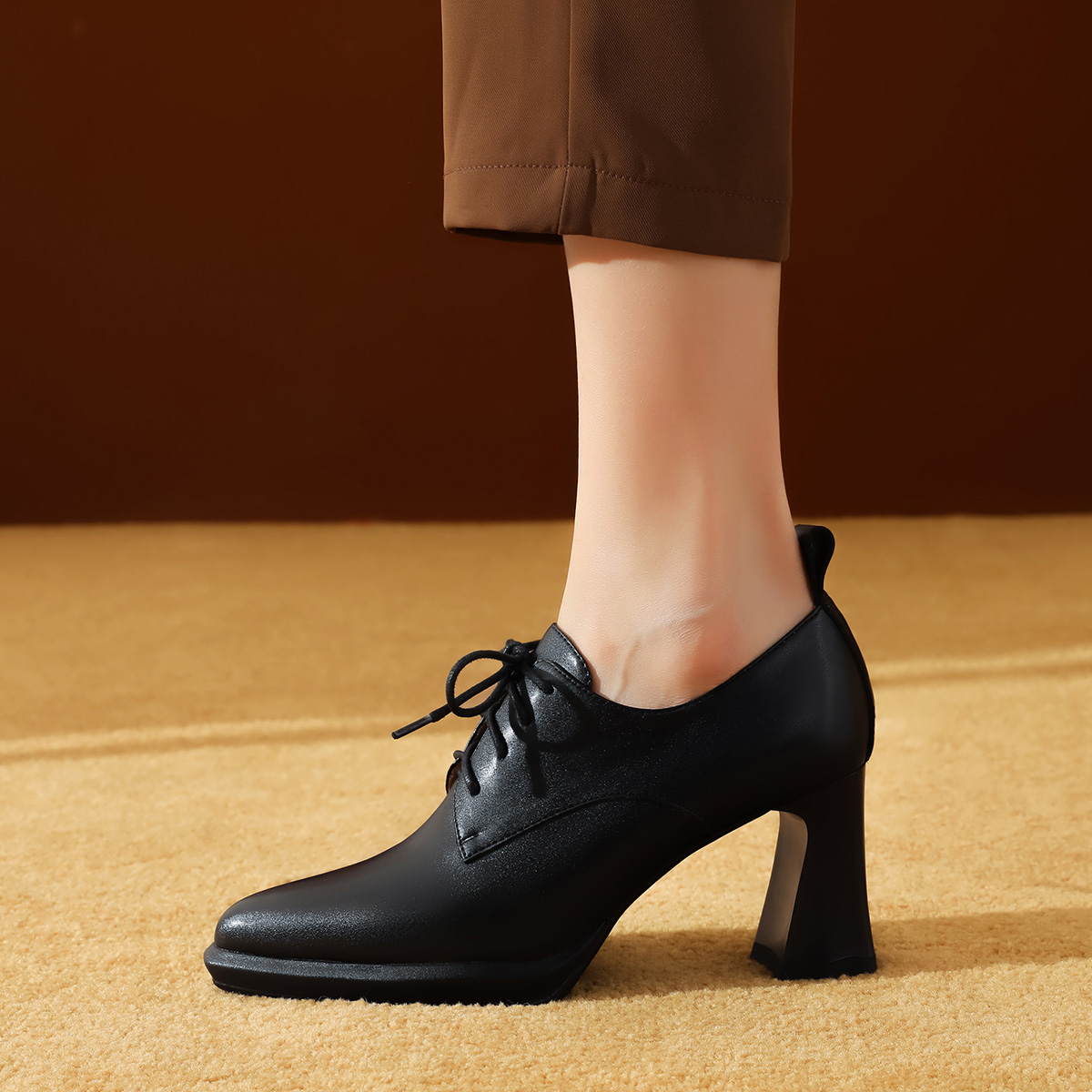 (W) Luiza Barcelos Chunky Heel Boots 'Black CMFTable Versatile British Style' 圖 5