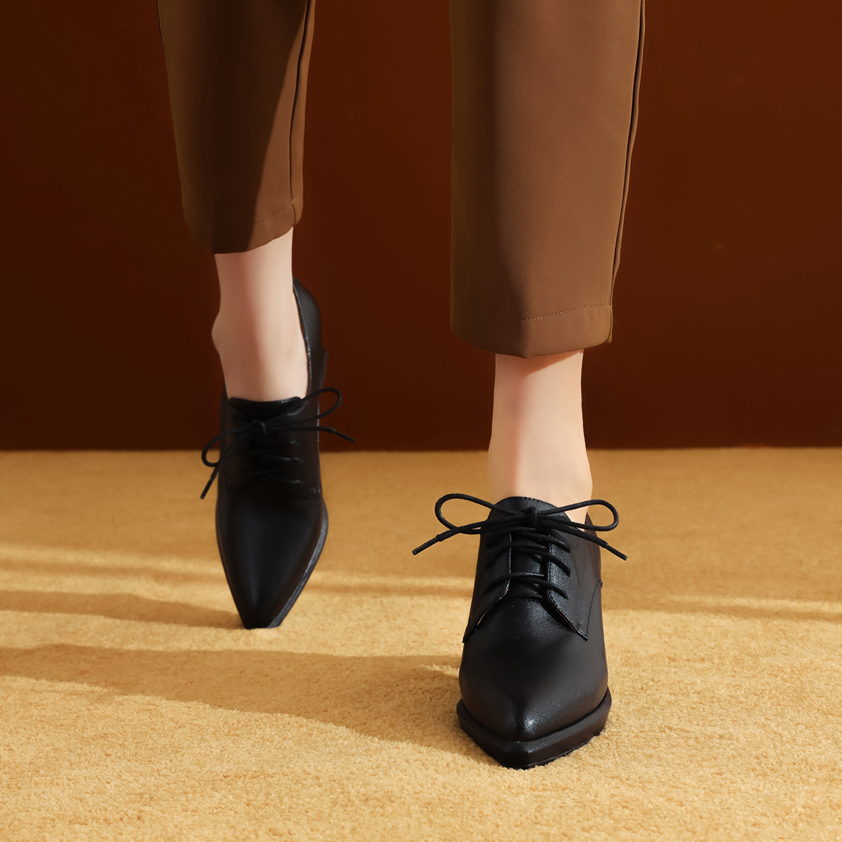 (W) Luiza Barcelos Chunky Heel Boots 'Black CMFTable Versatile British Style' 圖 6