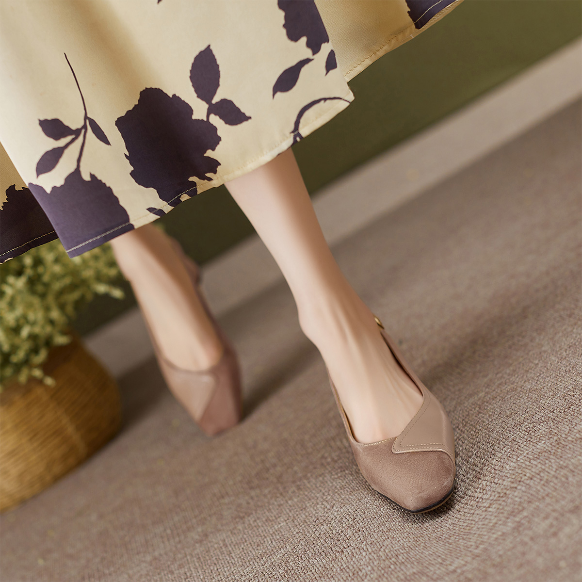 (W) Luiza Barcelos Chunky Heel Buckle Sandals 'Apricot Suede and Leather Patchwork' 圖 3