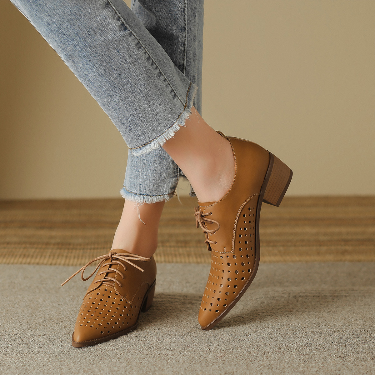 (W) Luiza Barcelos Cut-Out Fashion Chunky Heel 'Caramel' 圖 2