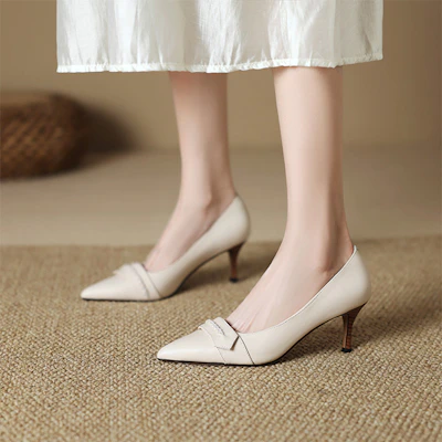 (W) Luiza Barcelos Fesyen Tumit Runcing Tali Tunggal Stiletto 'Beige' XWP1SK0397 Lookbook (W) Luiza Barcelos Fesyen Tumit Runcing Tali Tunggal Stiletto 'Beige' XWP1SK0397