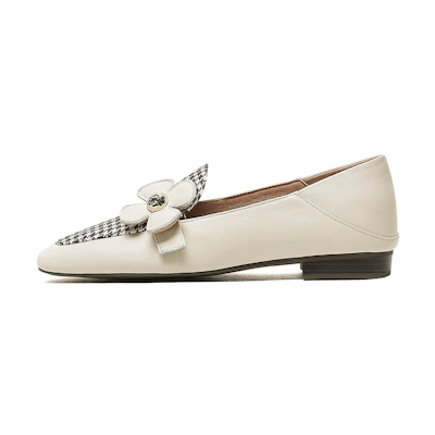 (W) Luiza Barcelos Flat 'Beige Sheepskin Commuter'