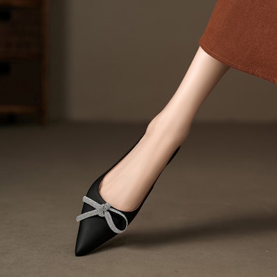 Luiza Barcelos 羊皮 簡約蝴蝶結尖頭平底 休閒單鞋 女款 黑色 Shop Luiza Barcelos 羊皮 簡約蝴蝶結尖頭平底 休閒單鞋 女款 黑色