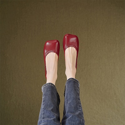 (W) Luiza Barcelos 平底鞋“酒红简约” XWP1SK0427 Lookbook (W) Luiza Barcelos 平底鞋“酒红简约” XWP1SK0427