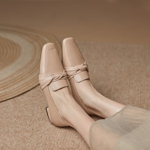 (W) Luiza Barcelos 平底休闲鞋 '杏色' X901009 Lookbook (W) Luiza Barcelos 平底休闲鞋 '杏色' X901009