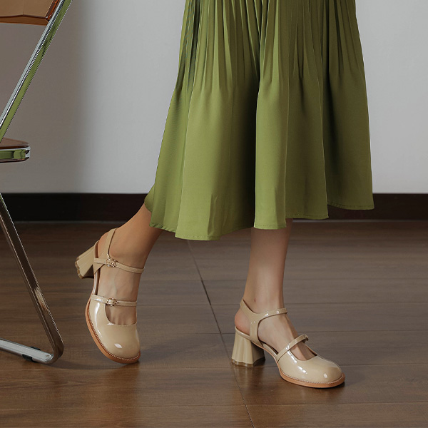 Lookbook (W) 루이자 바르셀로스 5.5cm 힐 "살구빛" (Luiza Barcelos 5.5cm heel "Apricot") X901719