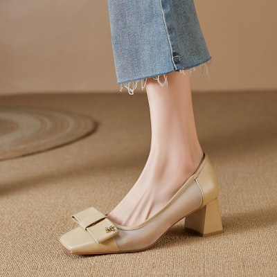 (W) Luiza Barcelos 高跟鞋 '杏色蝴蝶结镂空' X901621 Purchase (W) Luiza Barcelos 高跟鞋 '杏色蝴蝶结镂空' X901621