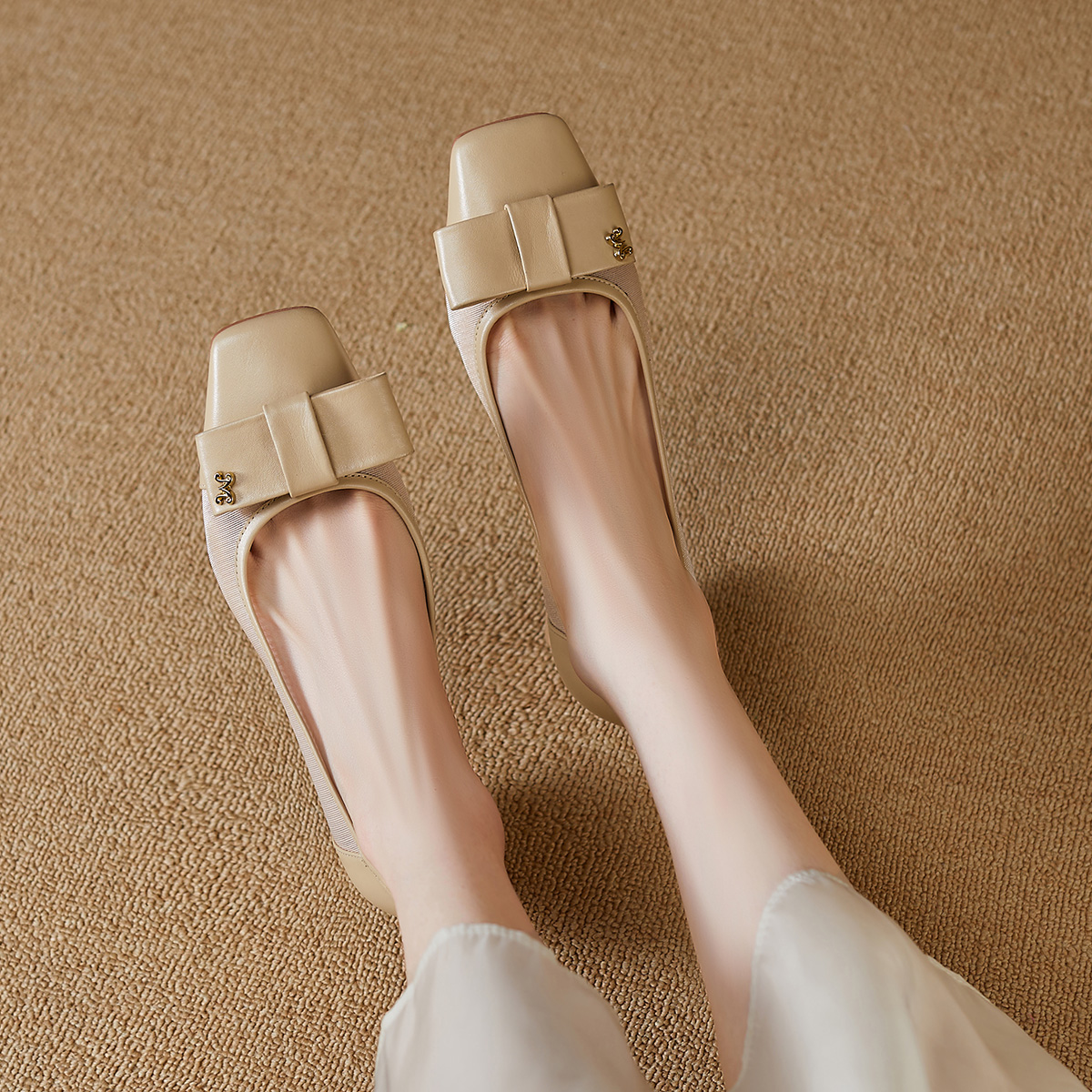 Details for (W) Luiza Barcelos 高跟鞋 '杏色蝴蝶结镂空' X901621