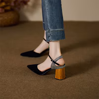 Shop (W) Luiza Barcelos Heels Hitam 'Pointed Buckle' X901803