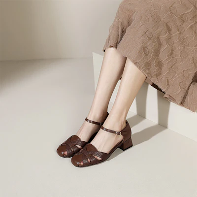 Luiza Barcelos 頭層牛皮 法式復古編織鏤空 高跟鞋 4cm 女款 棕色 Sizing Luiza Barcelos 頭層牛皮 法式復古編織鏤空 高跟鞋 4cm 女款 棕色