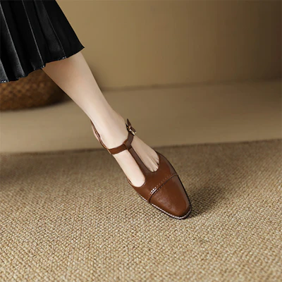 (W) Luiza Barcelos Sepatu Hak Tinggi 'French Vintage Buckle Coklat' XWP1SK0568 Lookbook (W) Luiza Barcelos Sepatu Hak Tinggi 'French Vintage Buckle Coklat' XWP1SK0568