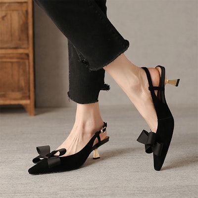 (W) Luiza Barcelos Kasut Tumit Tinggi 'Black Velvet Bow Buckle' XWP1SK0486 Lookbook (W) Luiza Barcelos Kasut Tumit Tinggi 'Black Velvet Bow Buckle' XWP1SK0486