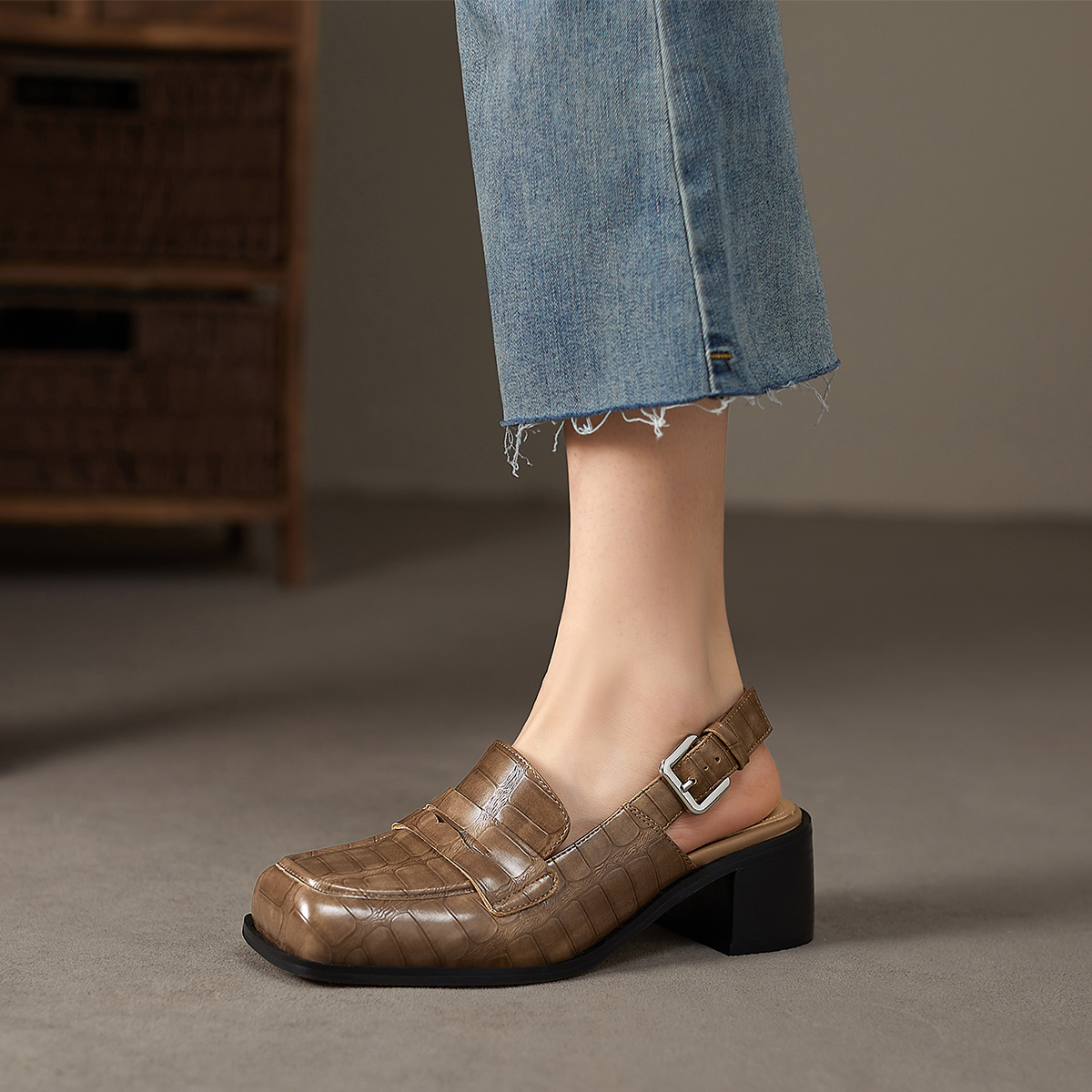 (W) Luiza Barcelos High Heels 'British Retro Square Heel Khaki' 圖 3