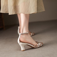 (W) 루이자 바르셀로스 컴포트 힐 (Luiza Barcelos Comfort Heel) X901308 Sizing (W) 루이자 바르셀로스 컴포트 힐 (Luiza Barcelos Comfort Heel) X901308