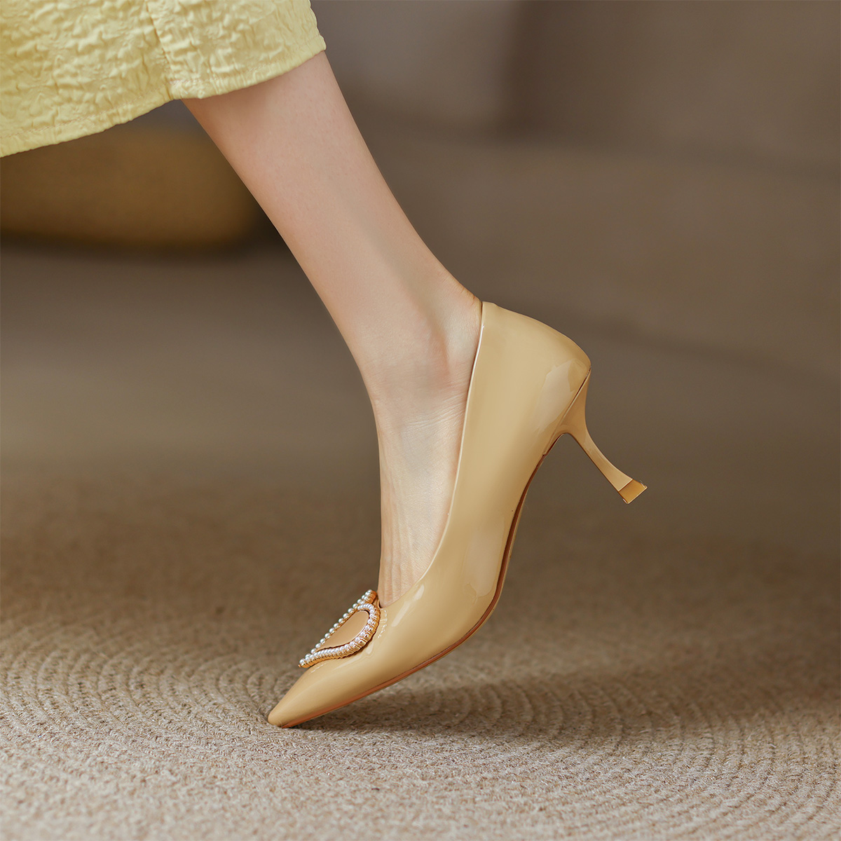 Lookbook (W) Luiza Barcelos Kitten Heel Pumps 'Aprikot' X901460